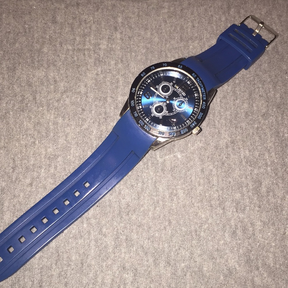 HOT watch for the Spring! 💙💙